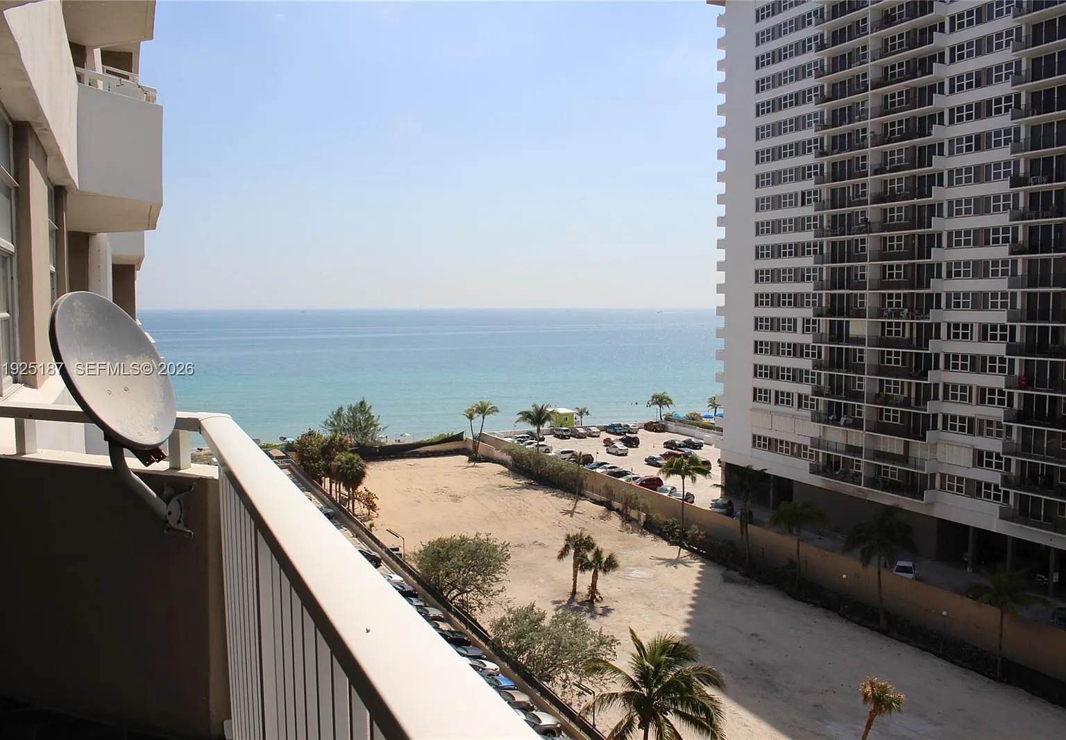 The Hemispheres Condo — Photo 1