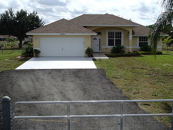 2nd image of 17420 Prado Blvd