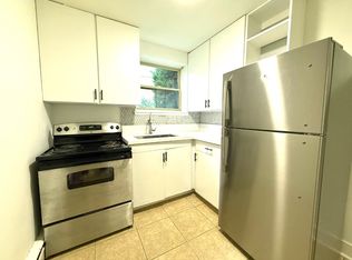 169 Park Row S #1, Hamilton, ON L8K 2K1