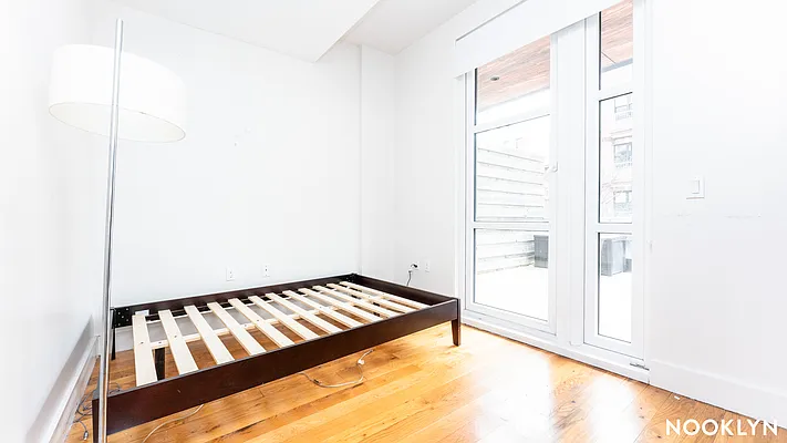 Rented by Nooklyn NYC LLC | media 12