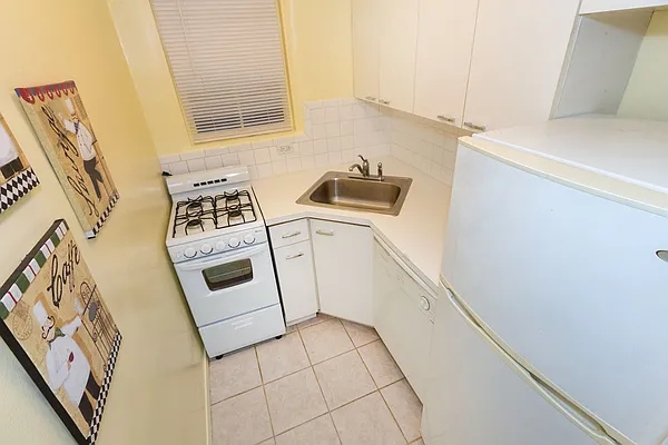 Rented by Noble Realty | media 12