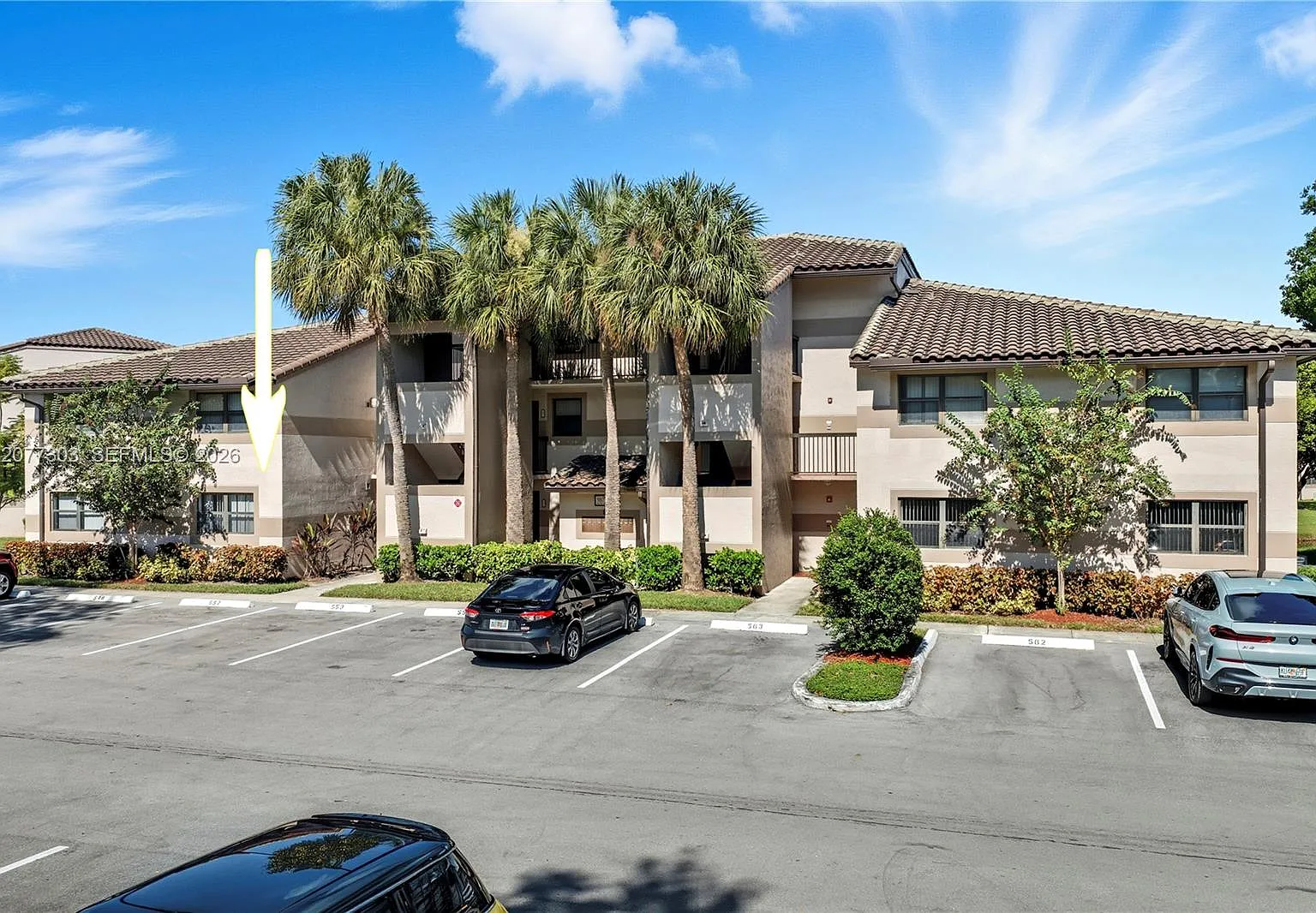 Villas De Venezia Condo — Photo 1