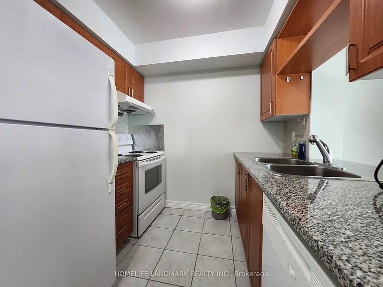 70 Town Centre Ct W #2305 — Photo 7