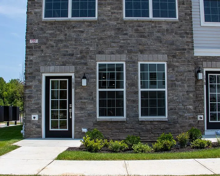 180 Leona Stewart Ln — Photo 3