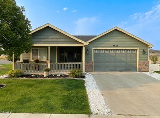 2822 Chokecherry St, Williston, ND 58801
