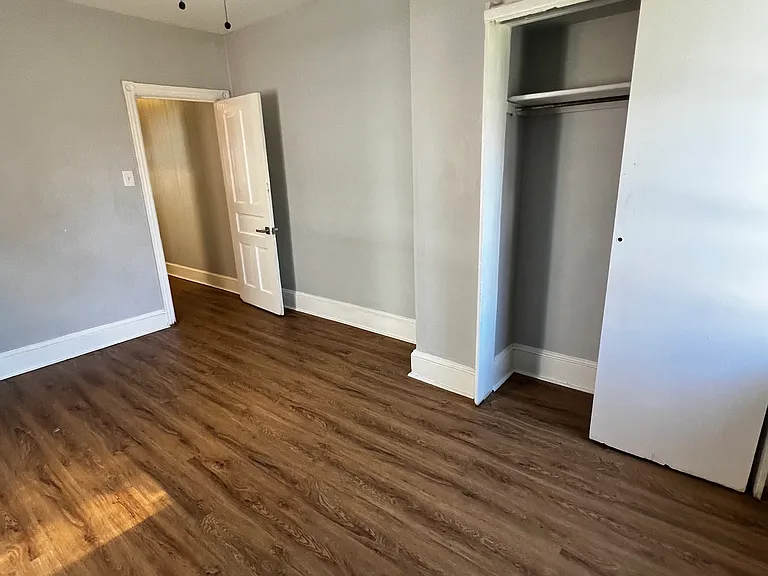 4812 Oxford Ave #2 — Photo 3