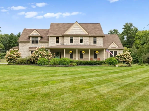 387 Grove St, Norwell, MA 02061