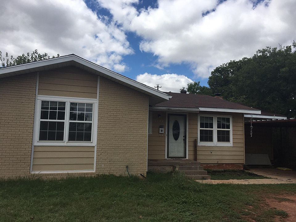 2nd image of 1134 Green St