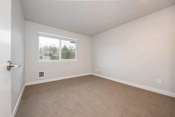 D14 Apartments — Photo 23