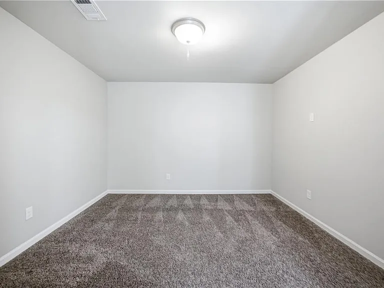 2053 Hamilton Lake Pkwy — Photo 26