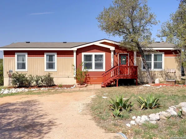 139 Brianna Circle, Johnson City, TX 78636