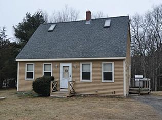 865 Carrs Trl, Coventry, RI 02827