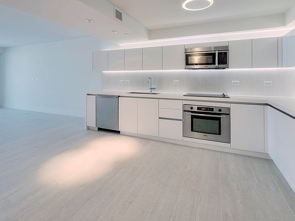 2nd image of 102 24th St. #1412