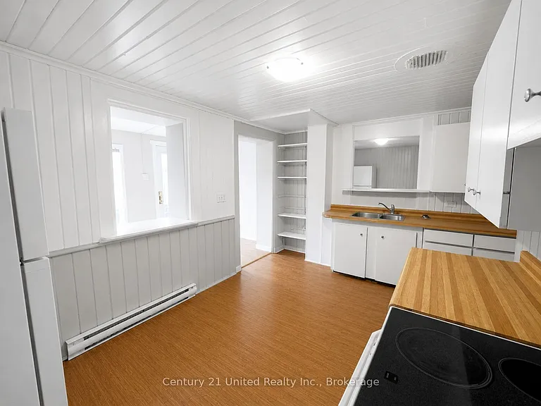 375 A Queen St — Photo 7