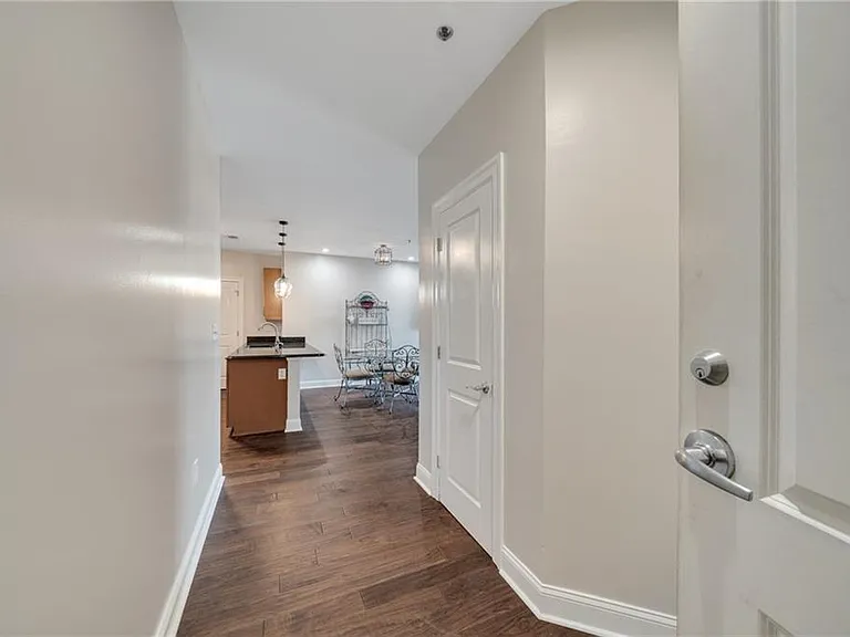 325 E Paces Ferry Rd NE #601 — Photo 2