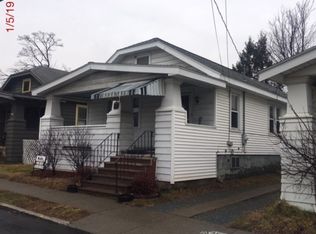 53 Arch St, Green Island, NY 12183