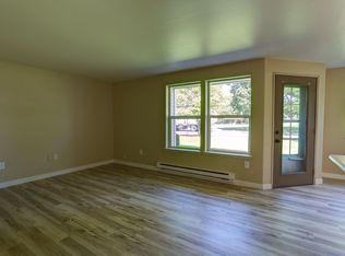 Creekside Apartments , Scappoose, OR 97056