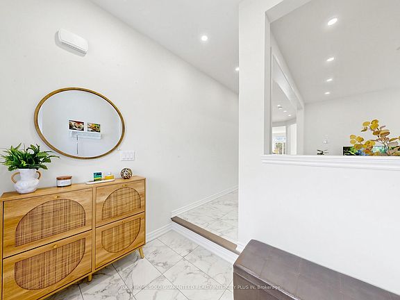 4th image of 2183 Lozenby St
