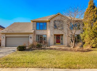 915 Whitewater Ln, Naperville, IL
