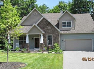 6 Plum Poppy Ct, Malta, NY 12020