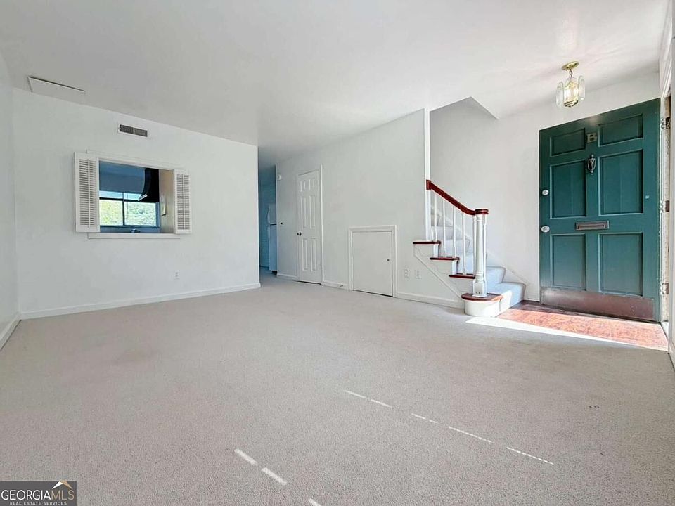 1st image of 3079 Colonial Way APT B