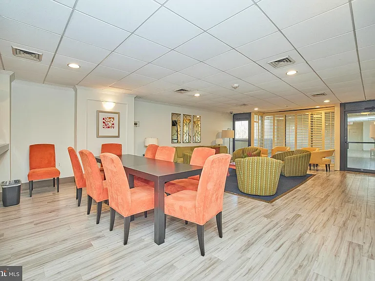 4242 E West Hwy #308 — Photo 30
