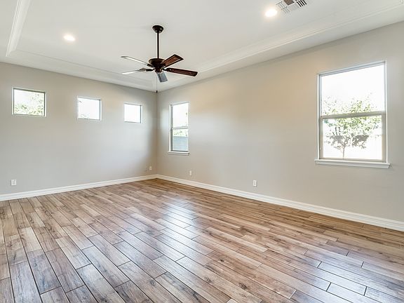 4th image of 1807 S Ponderosa Dr