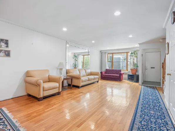 147-59 71st Avenue image 2 of 18