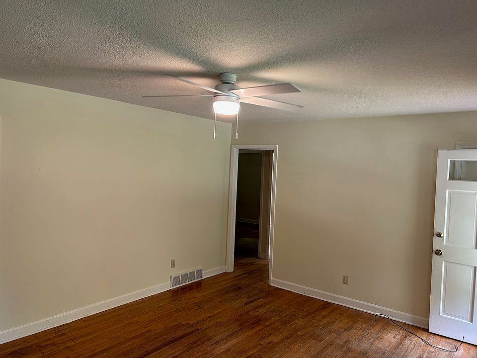 1st image of 308-318 Holland Cir W #308