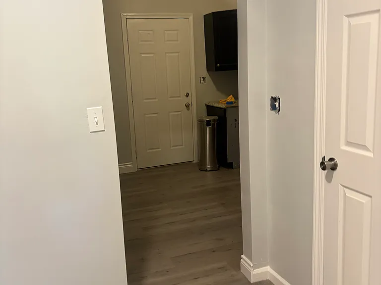 4110 W Belle Pl — Photo 5
