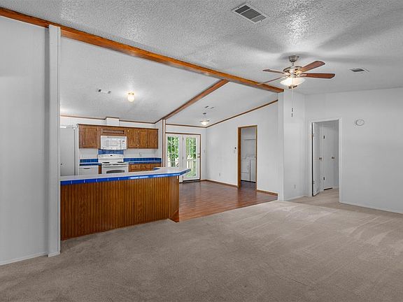 OPEN CONCEPT!