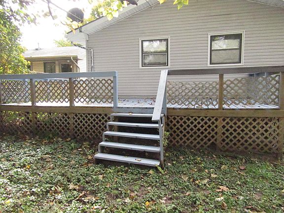 5th image of 701 E Laura St