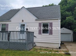 955 Austin Ave, Akron, OH 44306