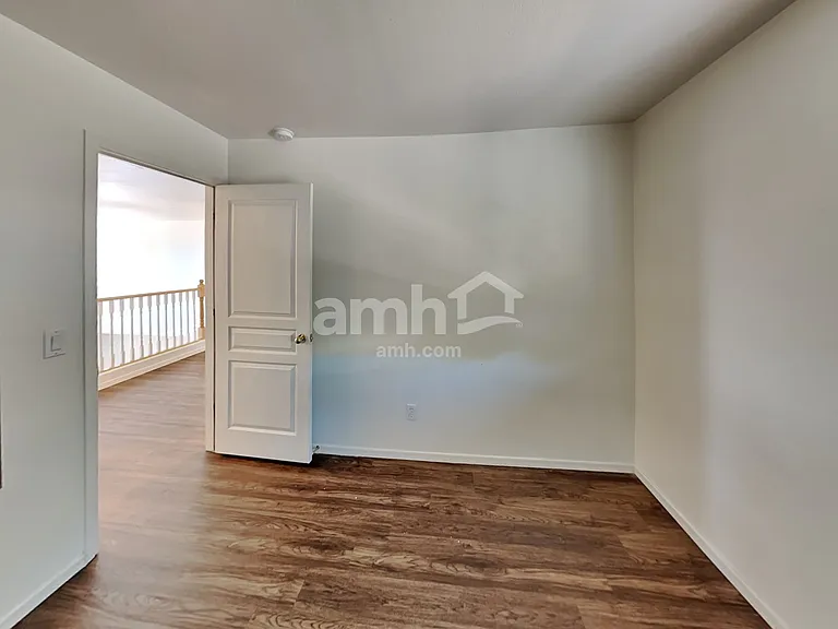 1497 E Magnum Rd — Photo 24