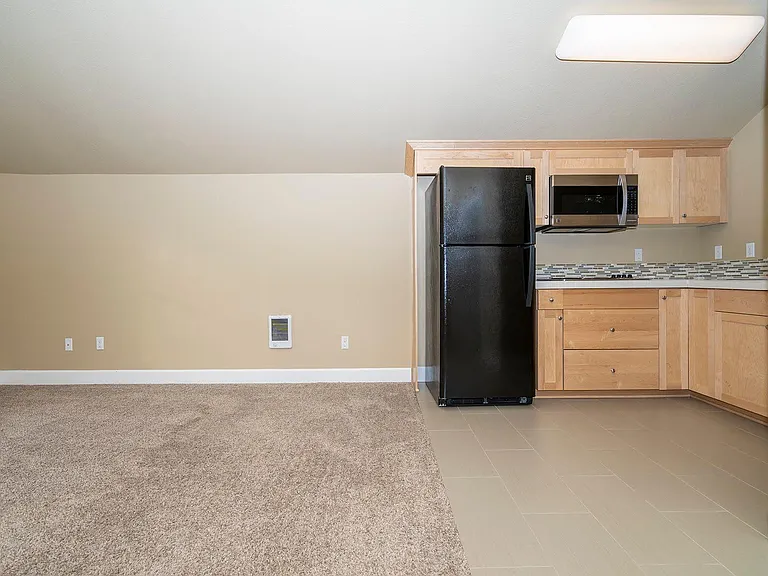 6145 SE Woodstock Blvd #B — Photo 6