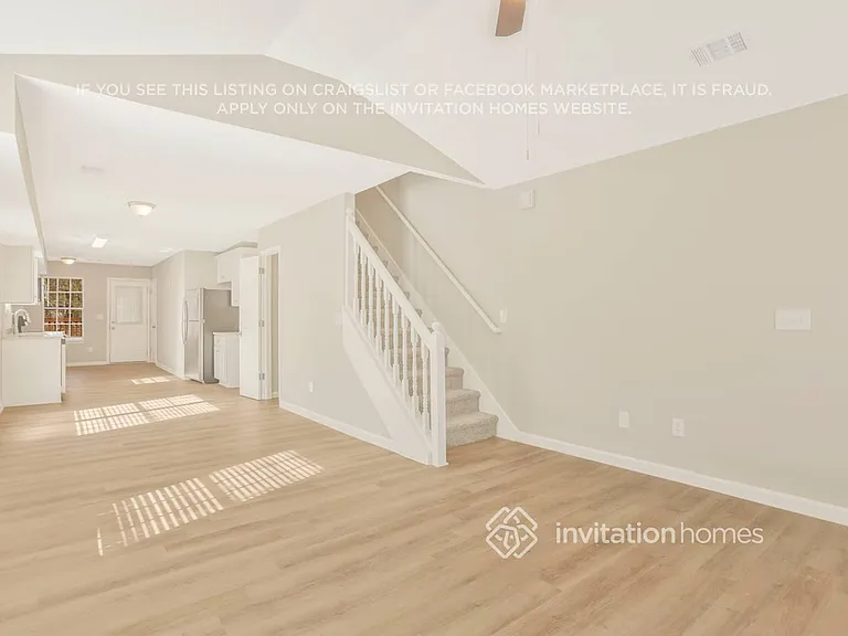 1241 Waterton Trl — Photo 7