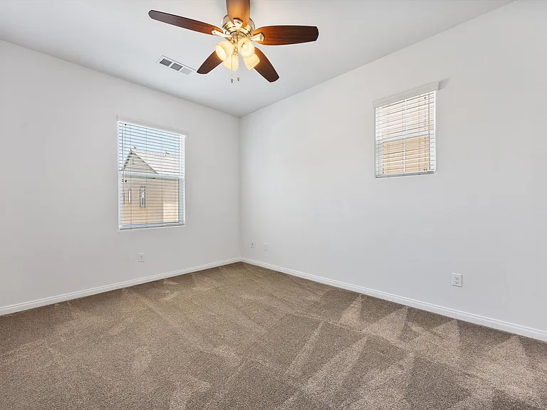 1922 Delacorte Dr #1922 — Photo 30