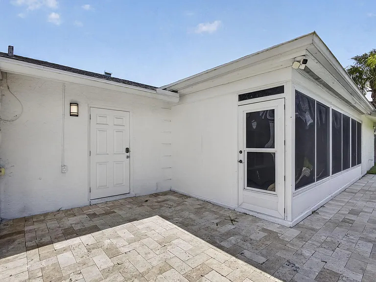 11760 Inverness Cir — Photo 20