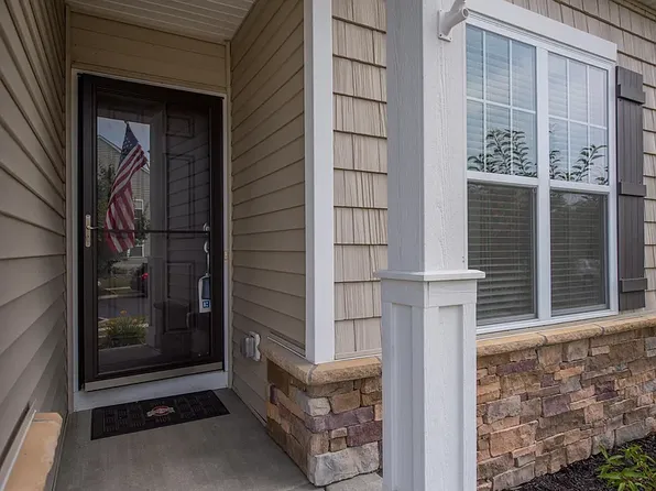 370 Benedetti Ave, Columbus, OH 43213