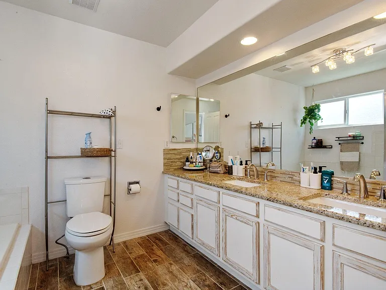 4567 E Kentucky Cir — Photo 13