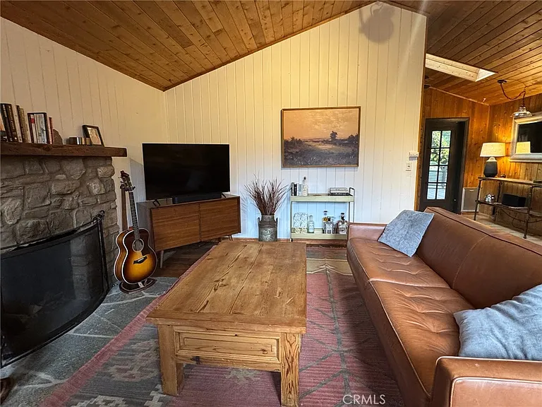 456 S Skyline Dr — Photo 23
