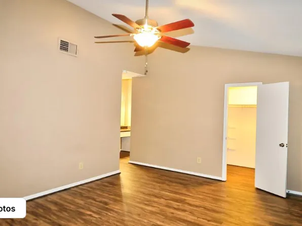 2211 S Kirkwood Rd APT 28, Houston, TX 77077