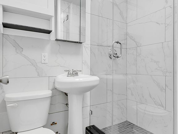 5th image of 205 W 91st St #3E