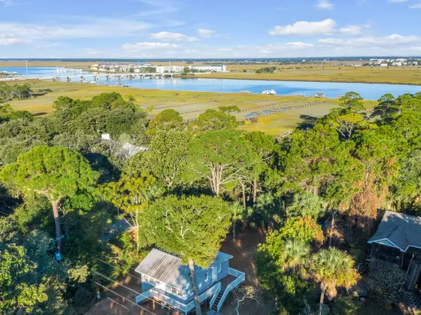 314 E Huron Ave, Folly Beach, SC 29439