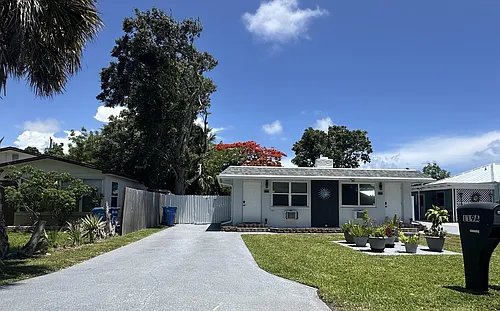 119 Sunrise Ave #A Photo 1
