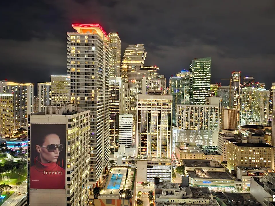 244 Biscayne Blvd #N-07