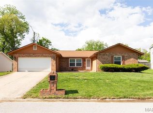 9 Meadowbruck Ln, Shiloh, IL 62221