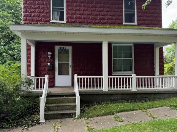 1019 High St, Manistee, MI 49660