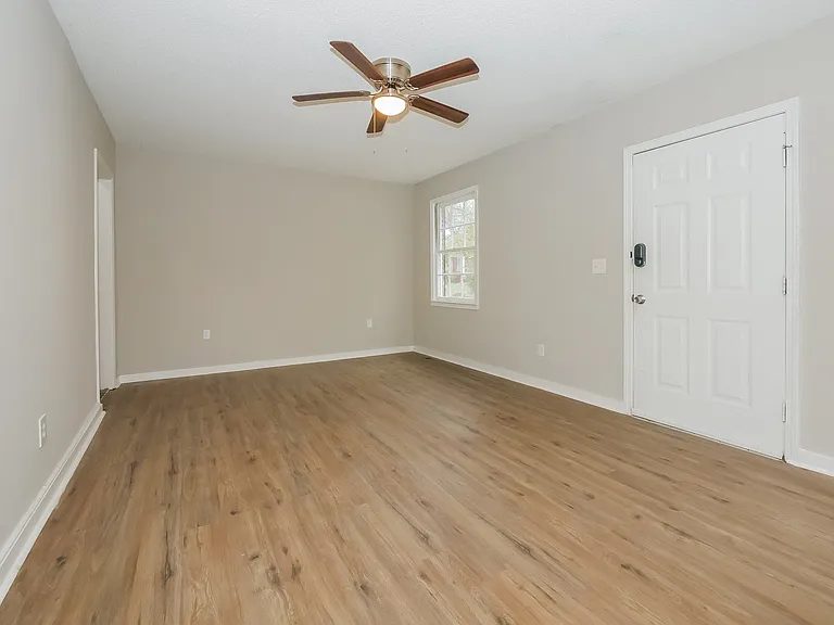 27477_019_living_room_13337963.jpg