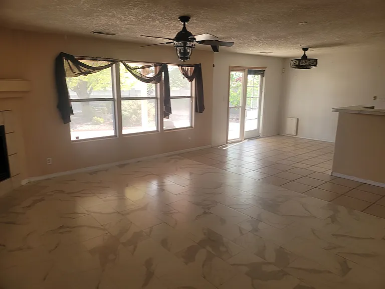 7142 Raleigh Hills Dr NE — Photo 19